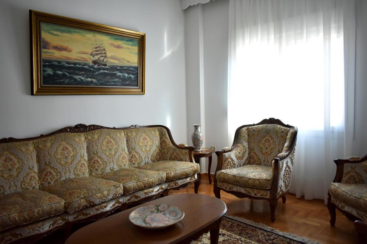 Κεντρικό Και Ευρύχωρο Οροφοδιαμέρισμα Kastoria Bagian luar foto